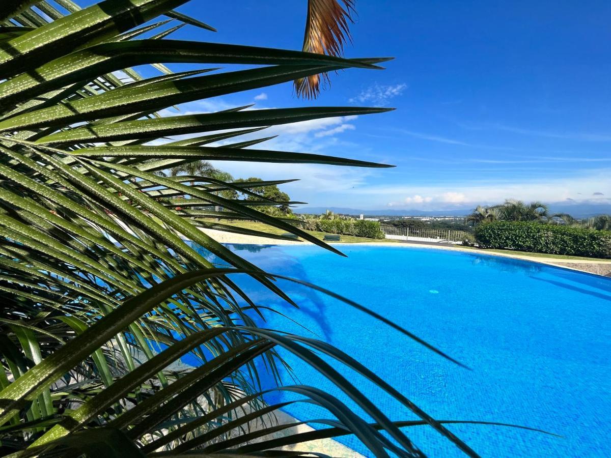 Cr Mariposa Rentals Comfortable Penthouse, Ac, Pool, Gym, Tennis Santa Ana  Eksteriør billede